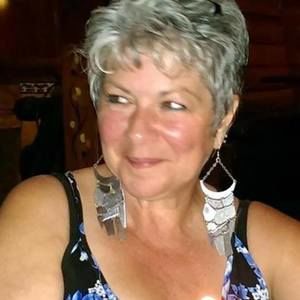 Meet your Posher, Renee